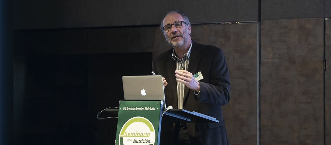 Introdução à apresentação do Dr. Francisco Guarner no 7º Seminário sobre Nutrição 100% Natural
